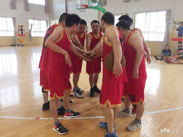 维多利亚老品牌vic代表队赛前准备